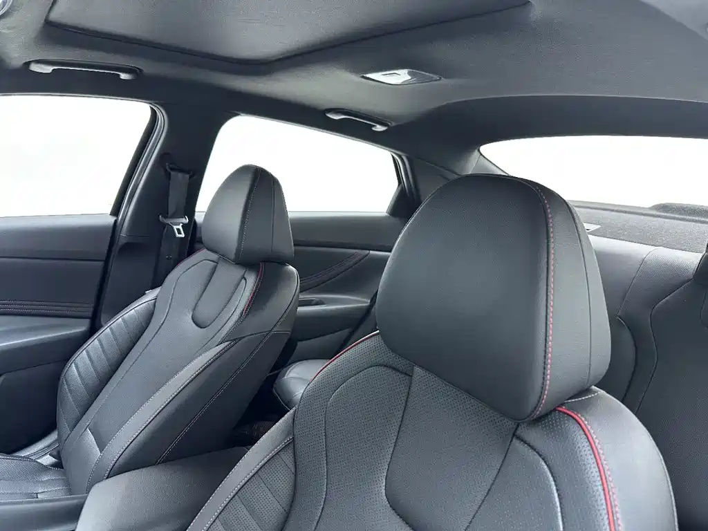 HYUNDAI ELANTRA 2023