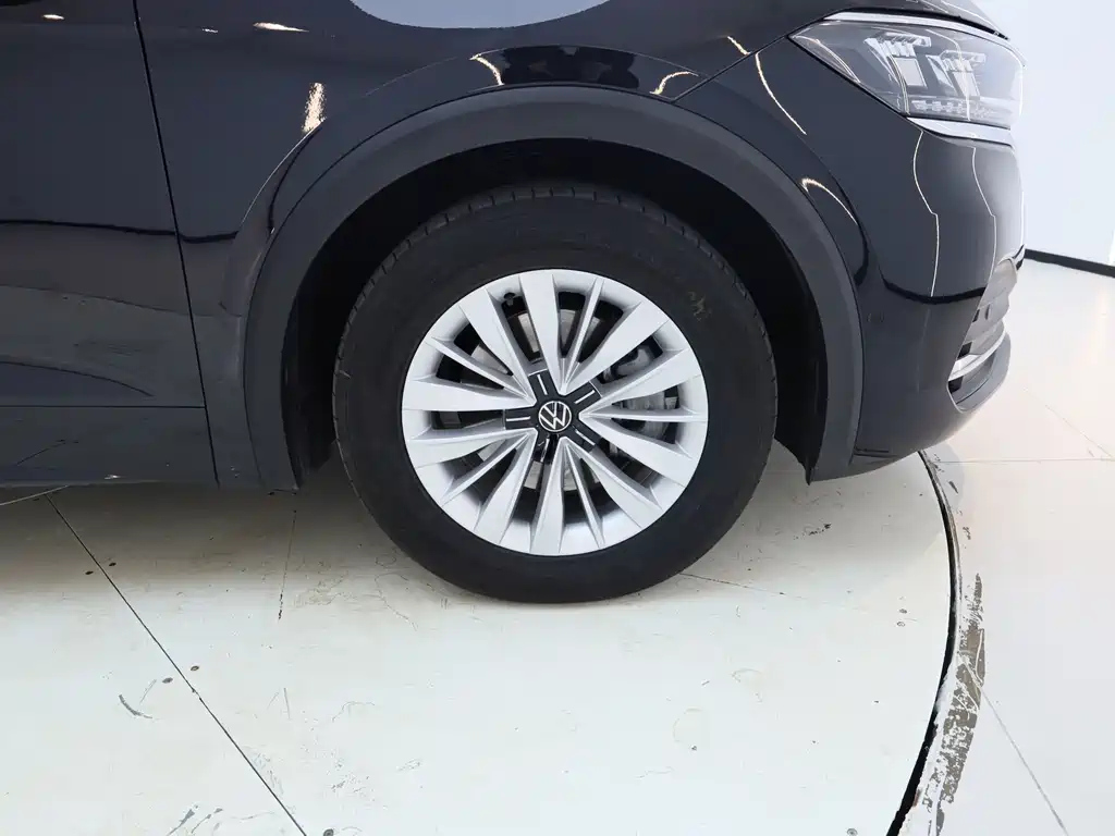 VOLKSWAGEN VILORAN 2024