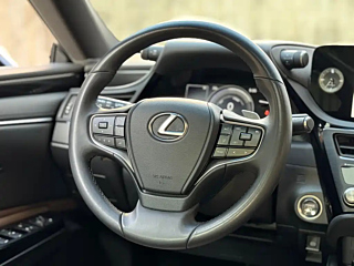 LEXUS ES  2022 YEAR 300H EXCELLENCE 2022