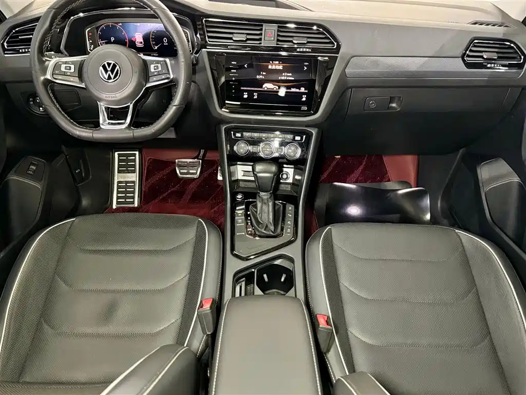 VOLKSWAGEN TIGUAN L 2021