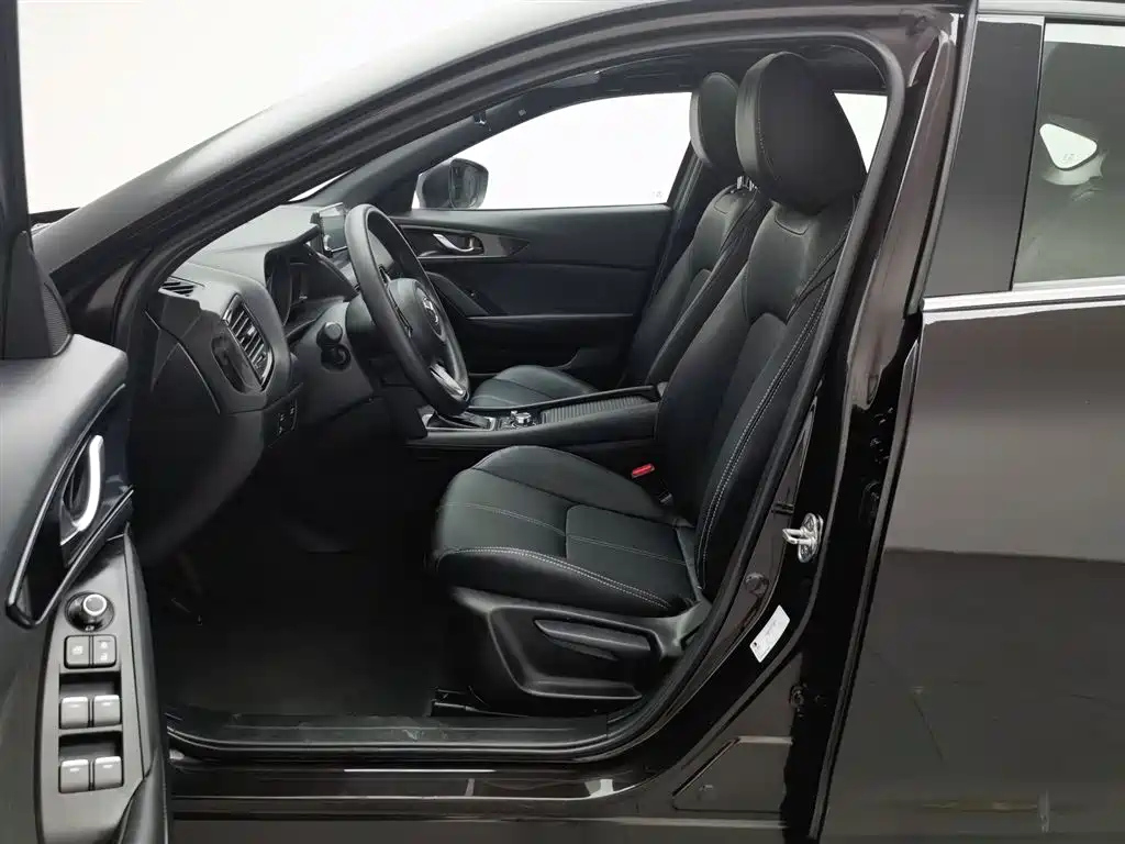 MAZDA CX-4 2021
