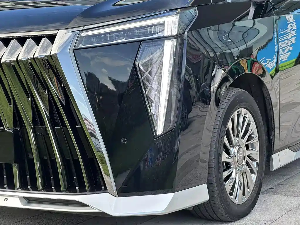 TRUMPCHI M8 2023