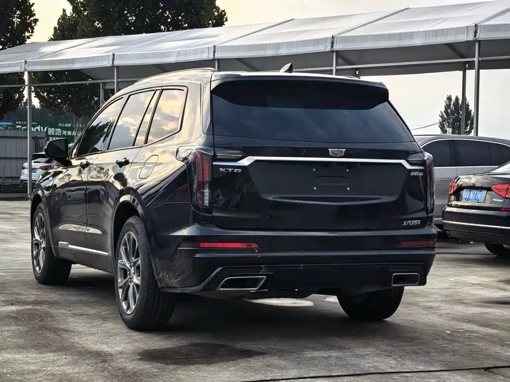 CADILLAC XT6 2021