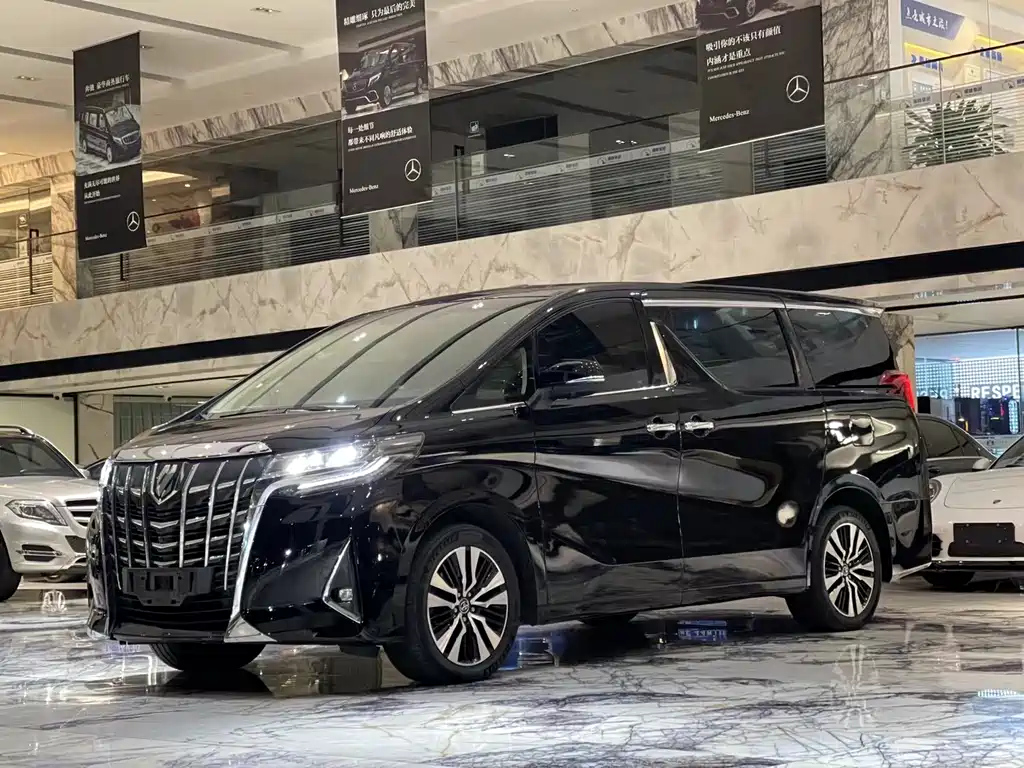 TOYOTA ALPHARD 2018