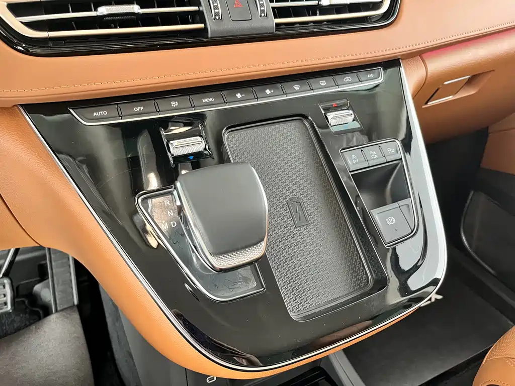 HONGQI HQ9 2022