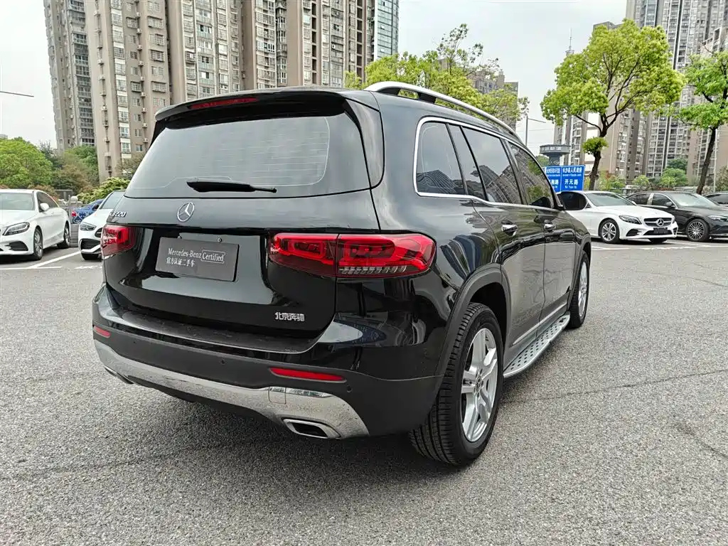 MERCEDES BENZ GLB 2022