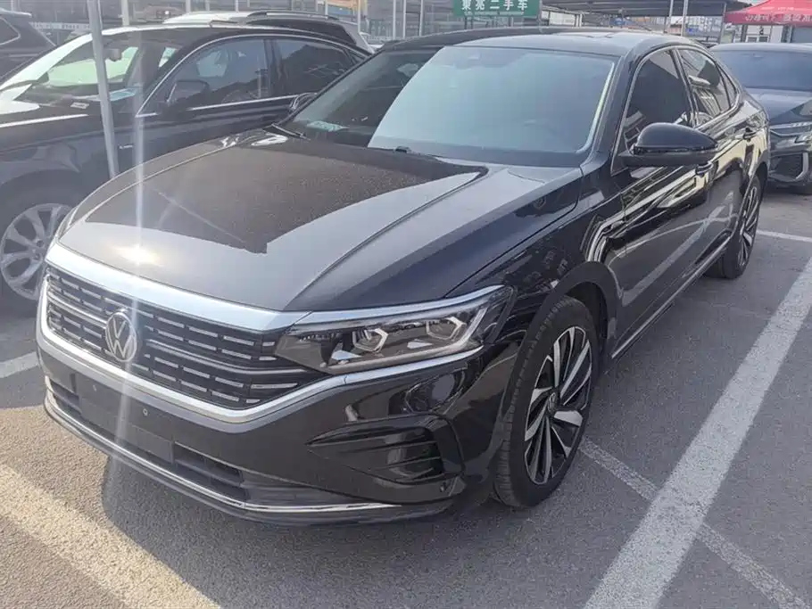 VOLKSWAGEN PASSAT 2022