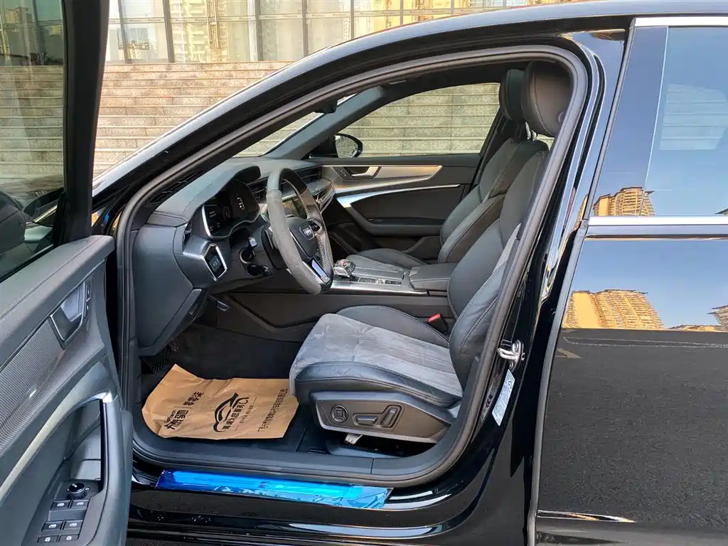 AUDI A6L 2021