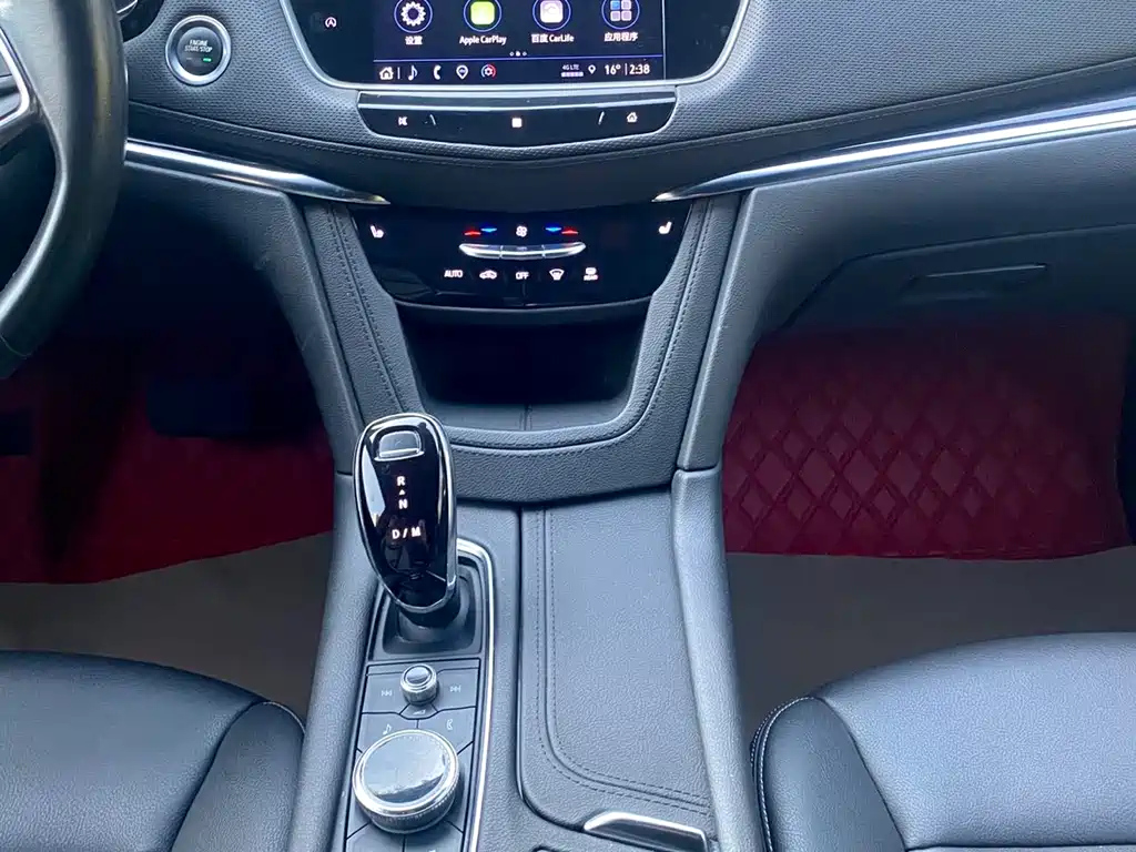 CADILLAC XT5 2021