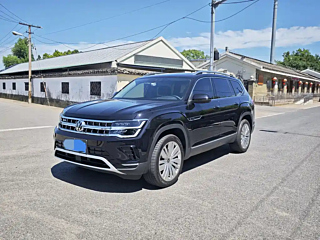 VOLKSWAGEN TOURAN  2023