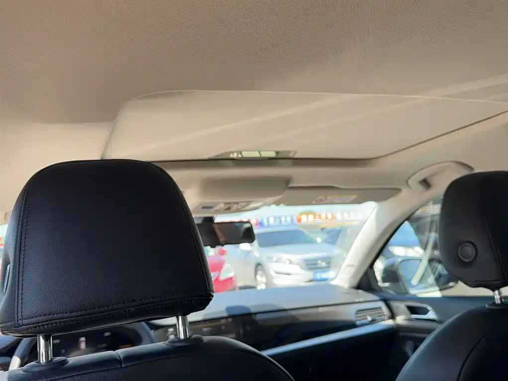 VOLKSWAGEN LAVIDA 2021