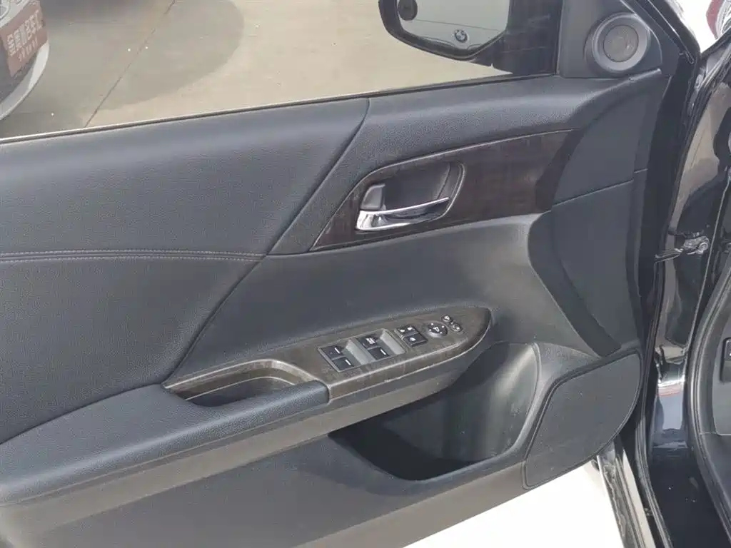HONDA ACCORD 2015