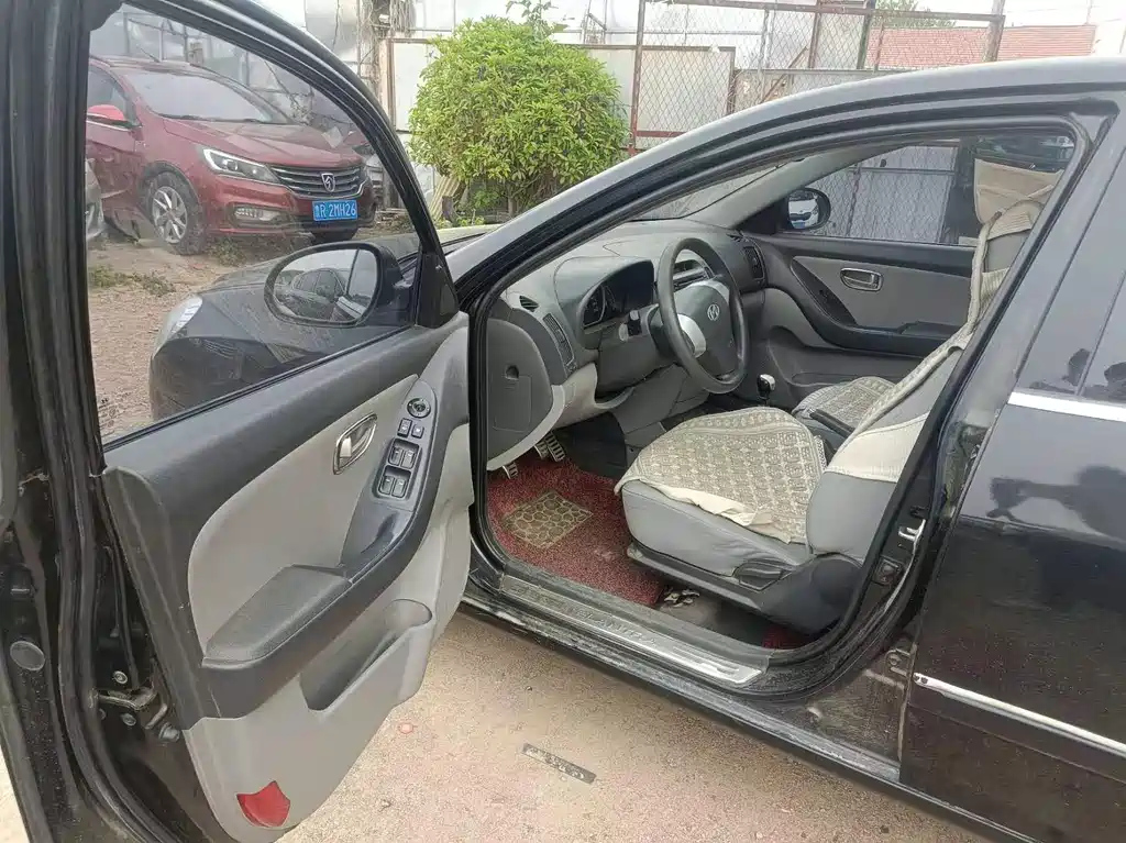 HYUNDAI CELESTA 2009