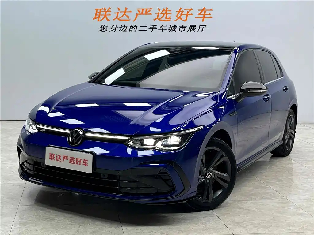VOLKSWAGEN GOLF 2021