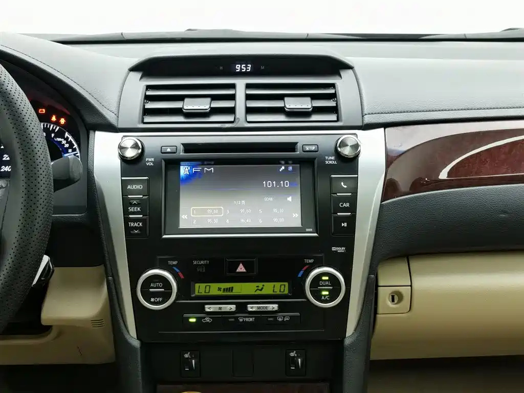 TOYOTA CAMRY 2012