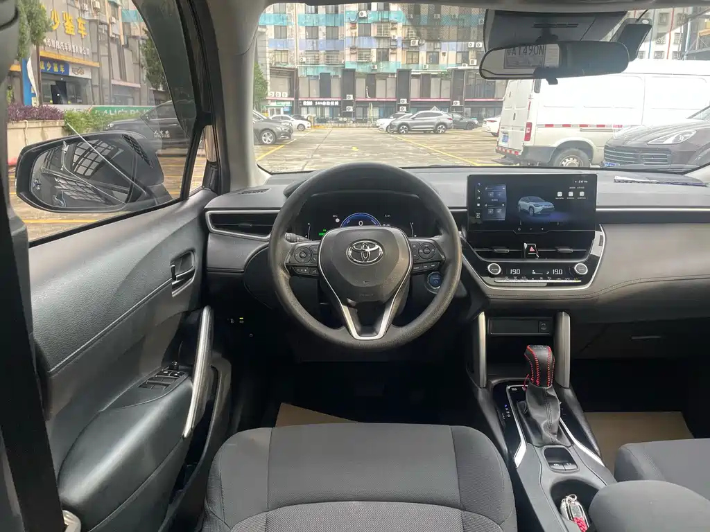 TOYOTA FRONTLANDER 2023