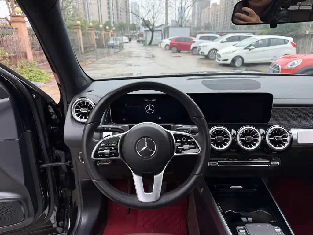 MERCEDES BENZ GLB 2021