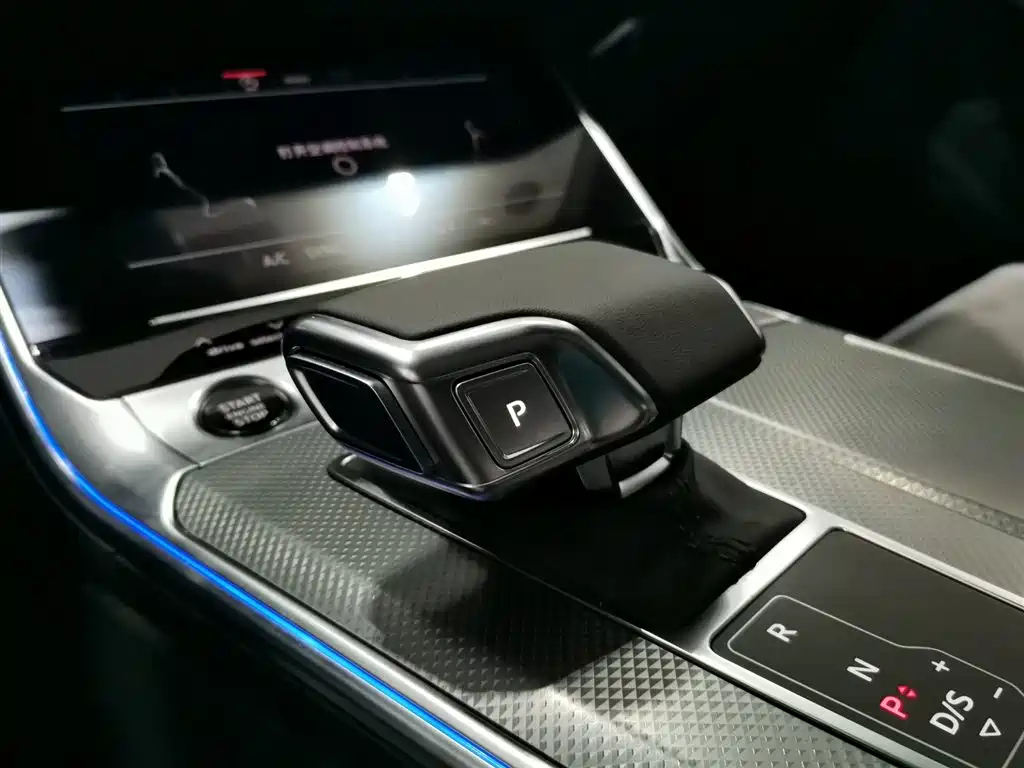 AUDI A6L 2023