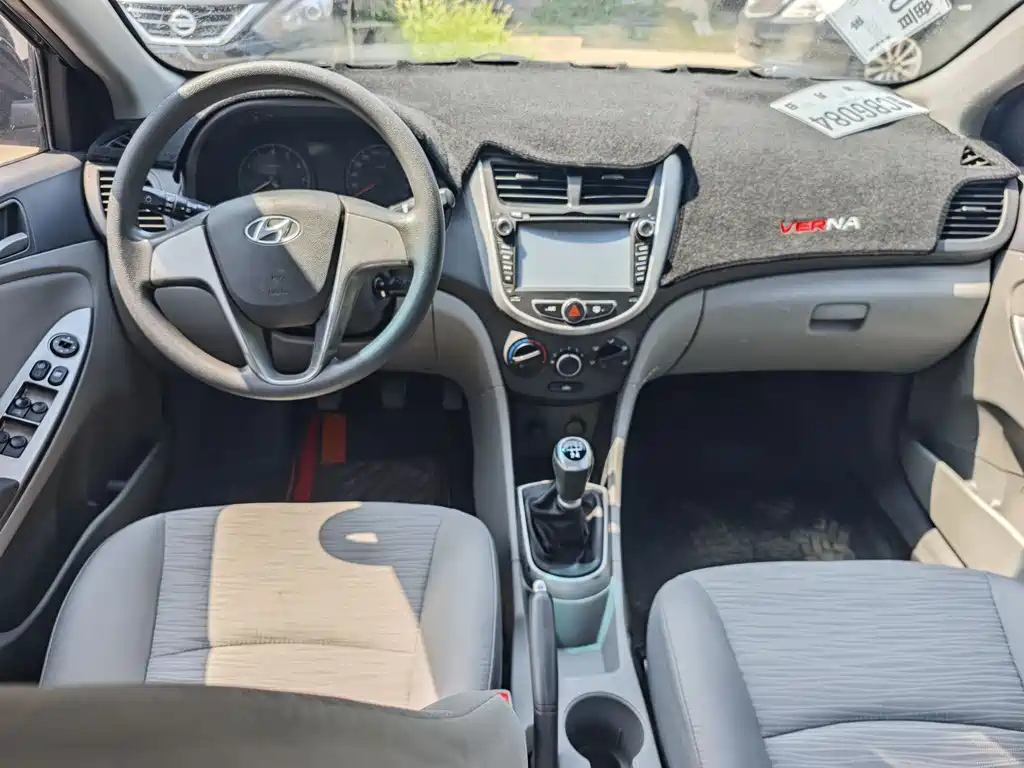 HYUNDAI RENA 2014