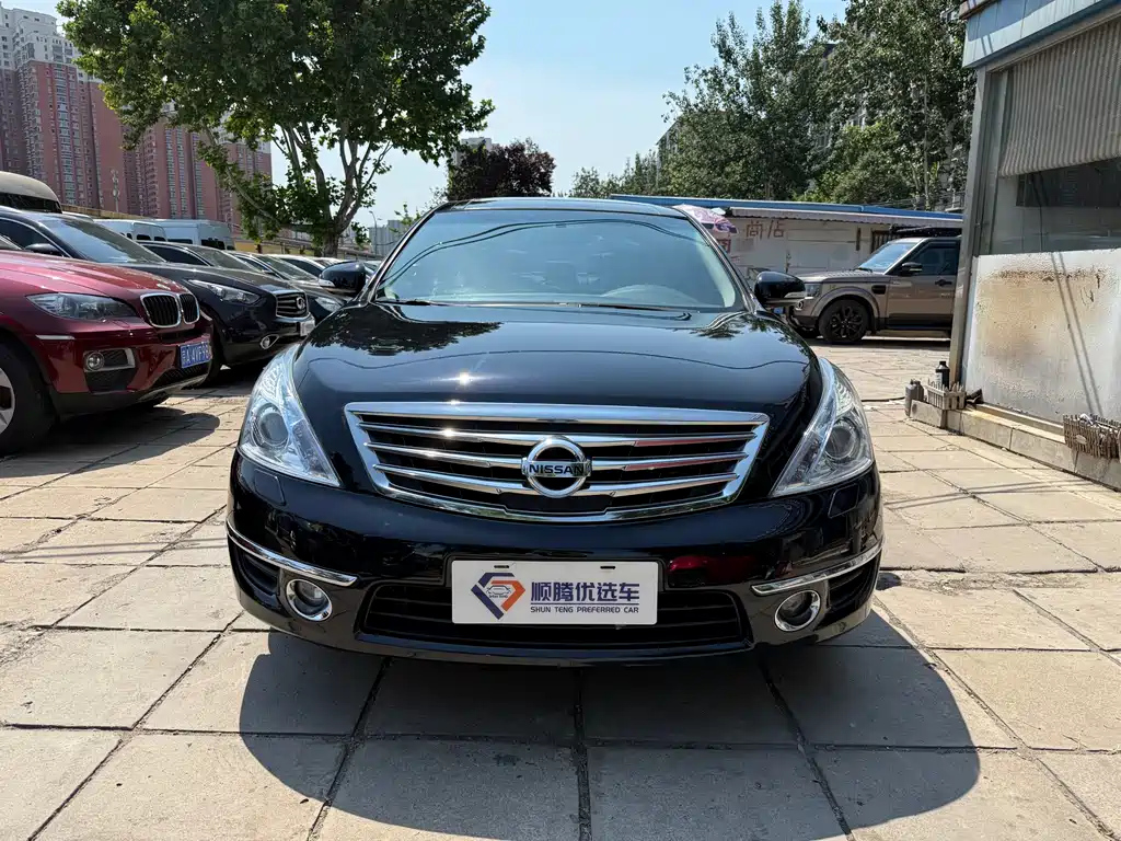 NISSAN TEANA 2011