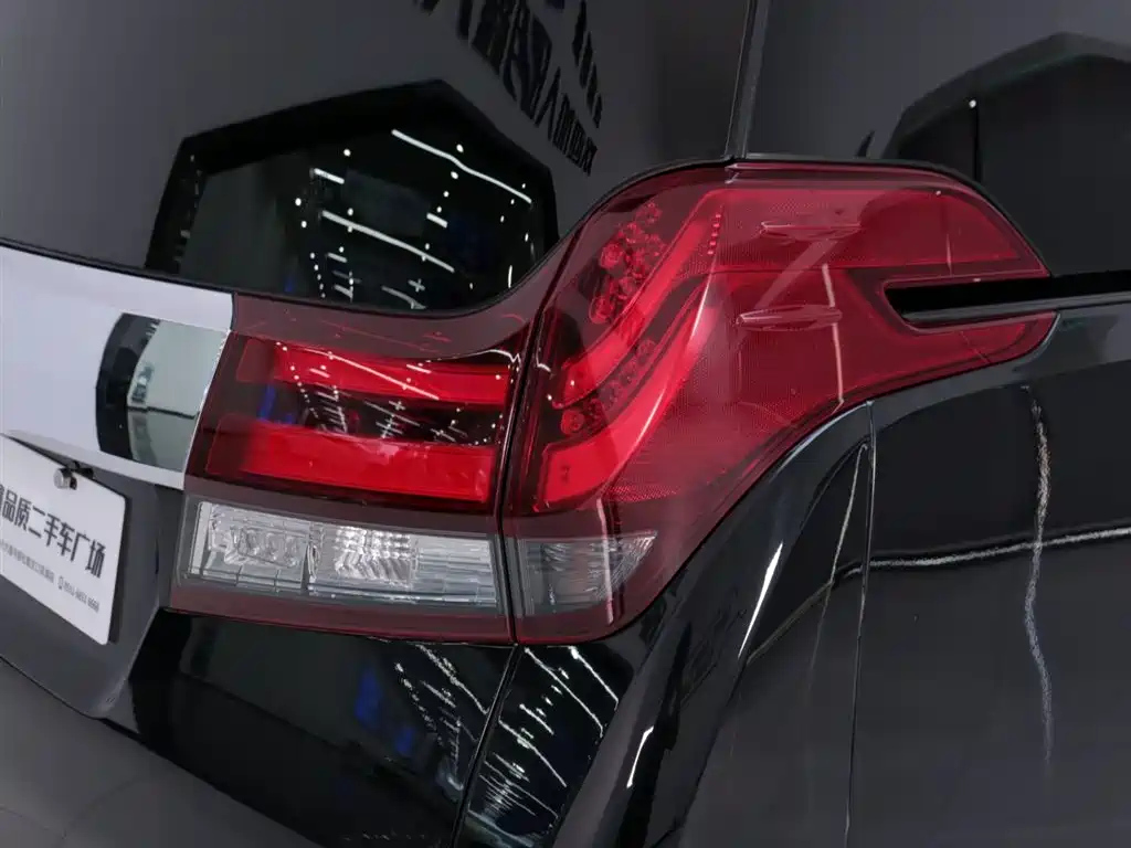TOYOTA ALPHARD 2017