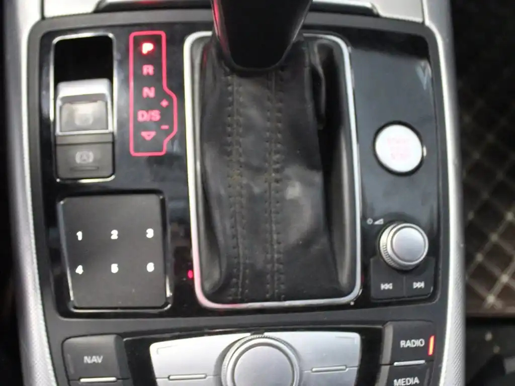 AUDI A6L 2016