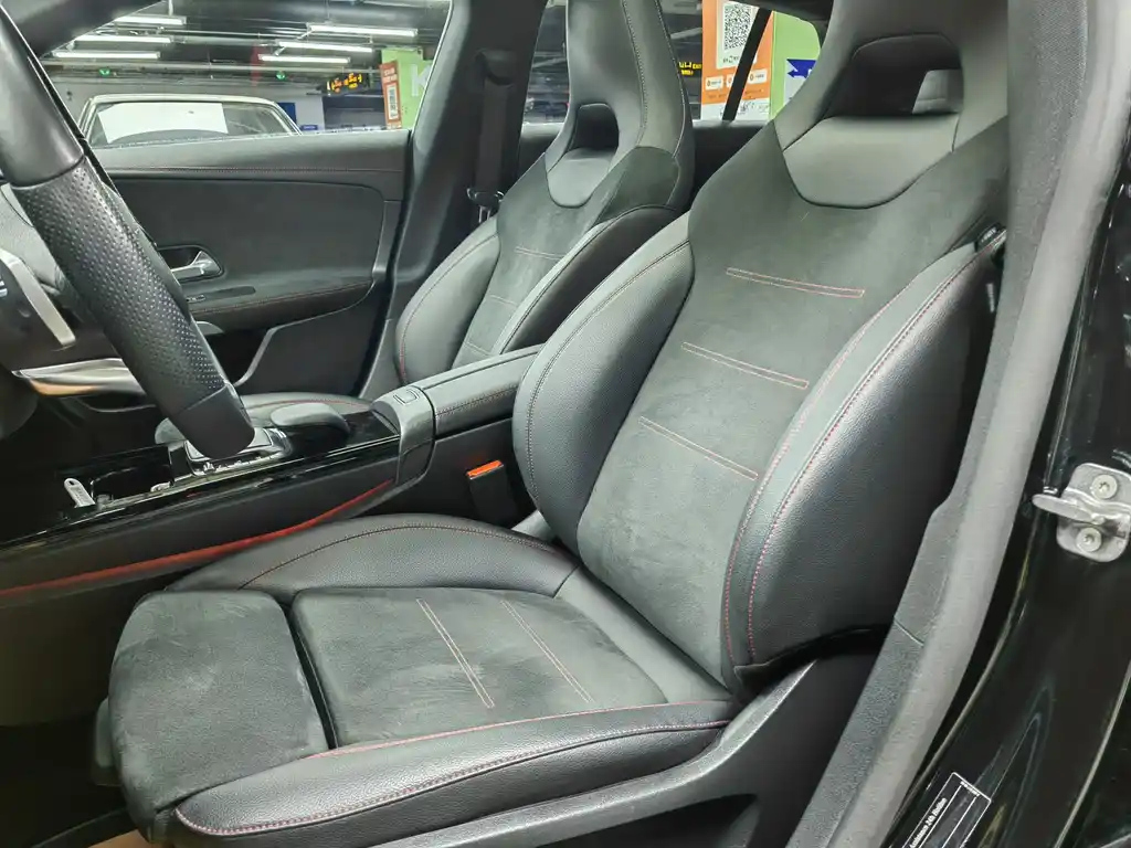 MERCEDES BENZ CLA 2023