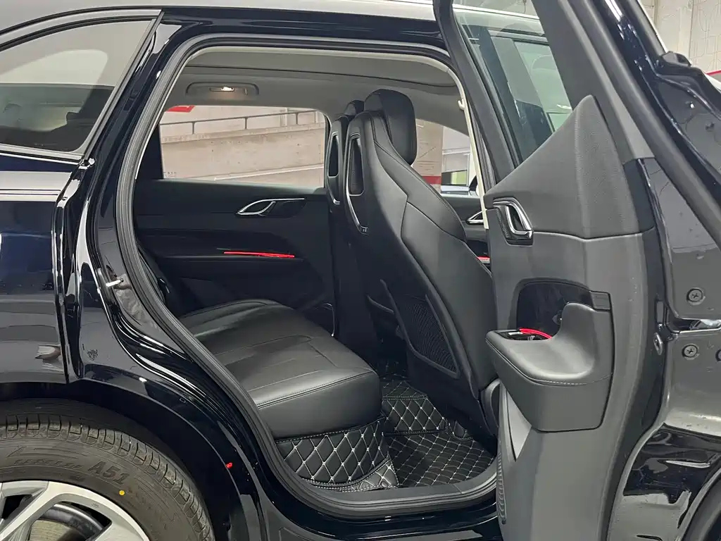 HONGQI HS3 PHEV 2024
