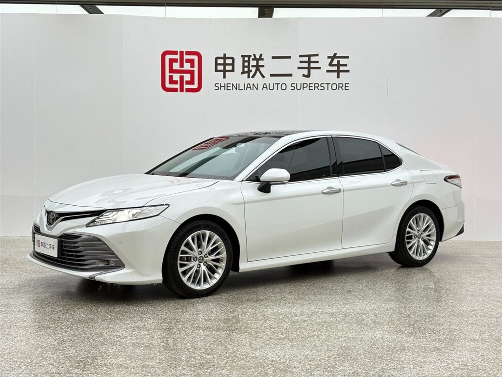 TOYOTA CAMRY 2018