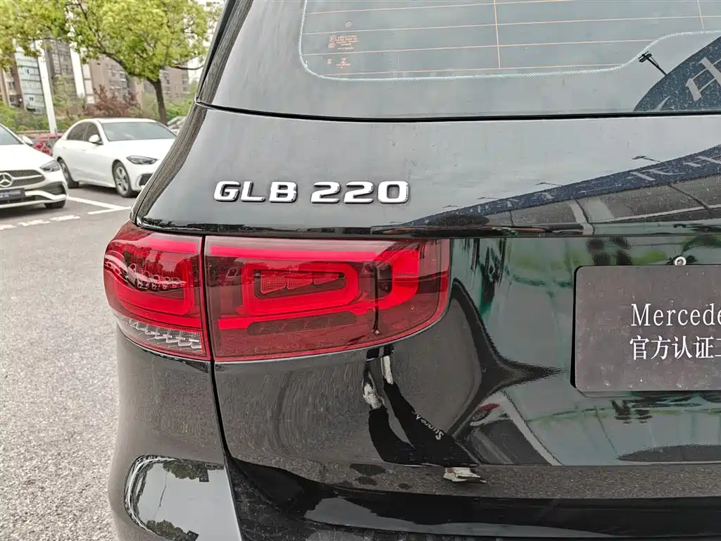 MERCEDES BENZ GLB 2022
