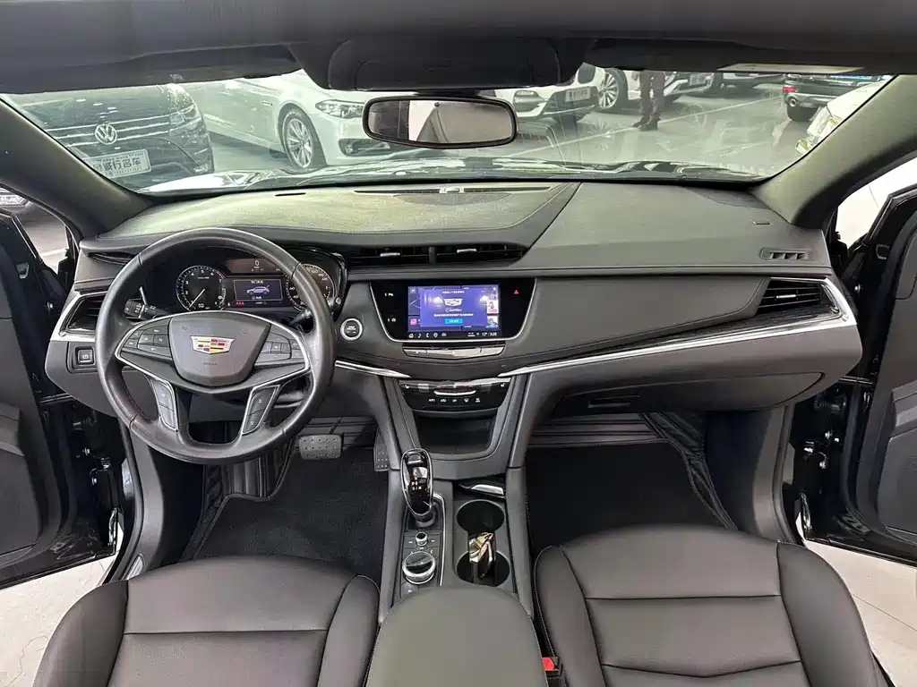 CADILLAC XT5 2021