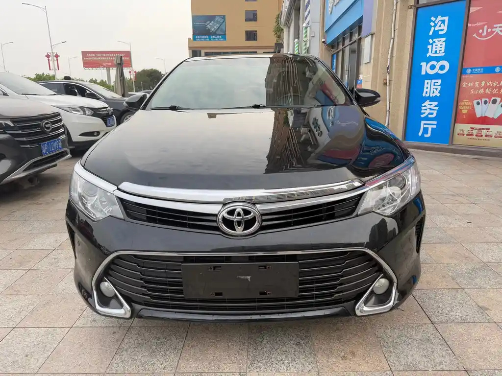 TOYOTA CAMRY 2016