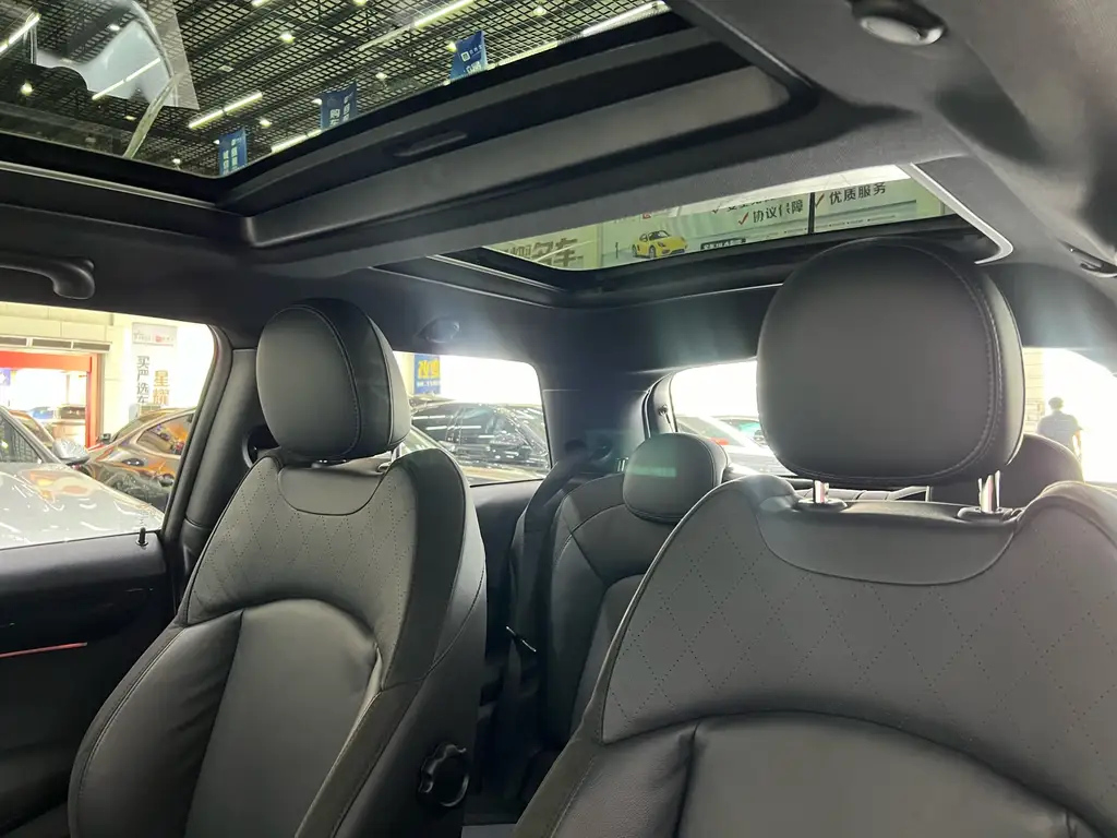 MINI JCW 2022