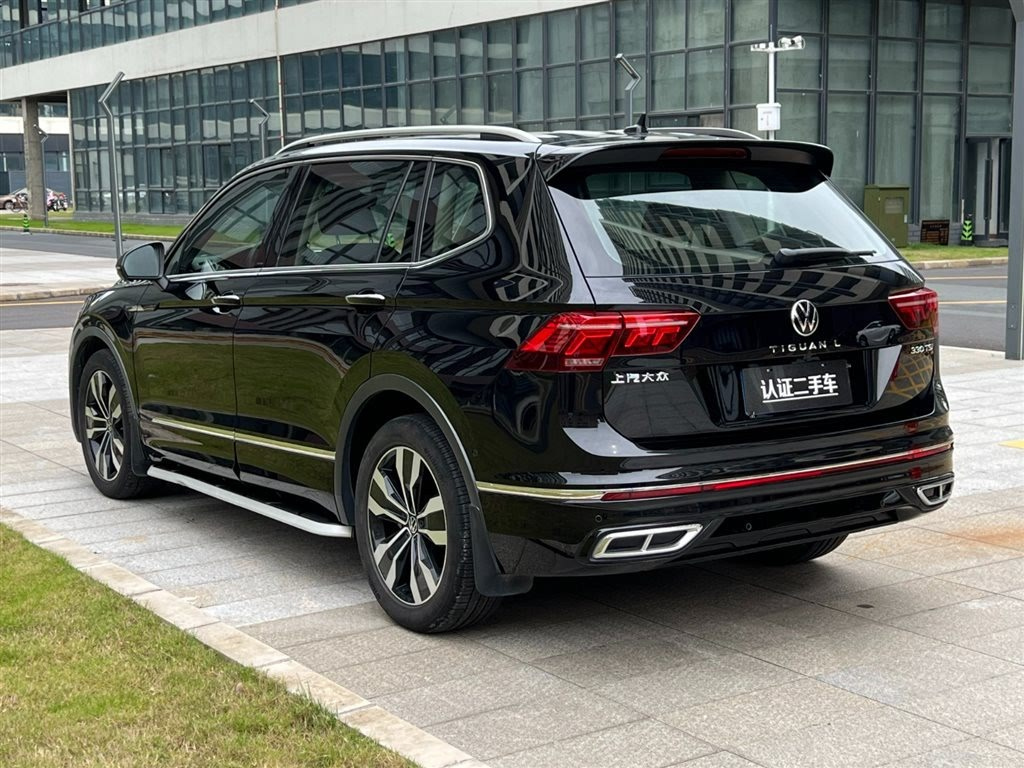 VOLKSWAGEN TIGUAN L 2023