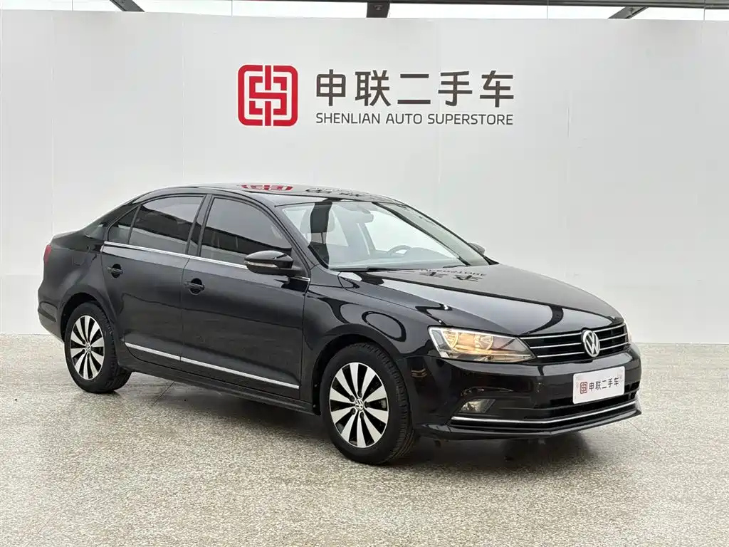 VOLKSWAGEN SAGITAR 2018