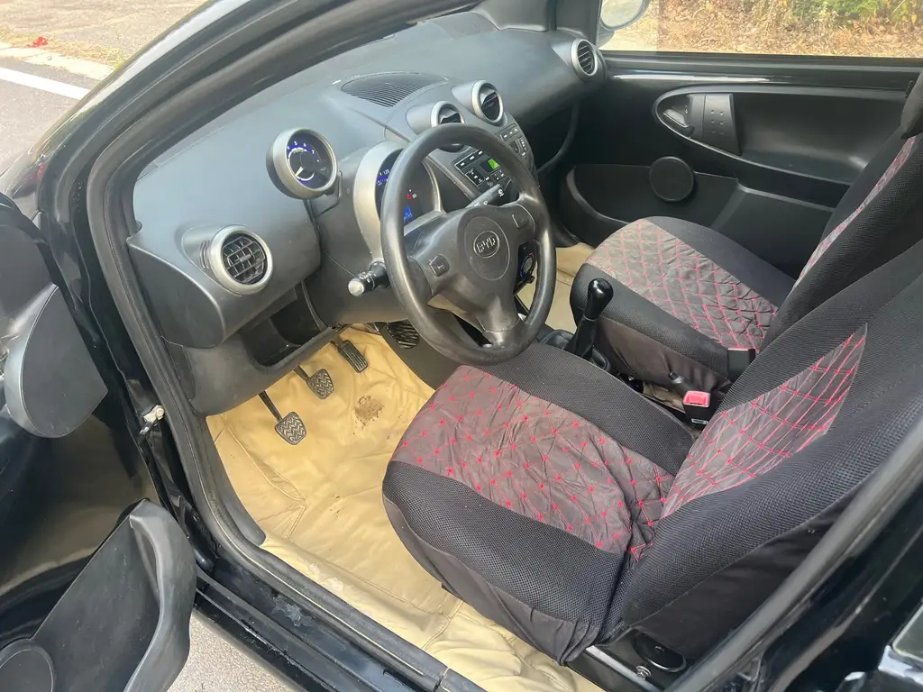 BYD F0 2012