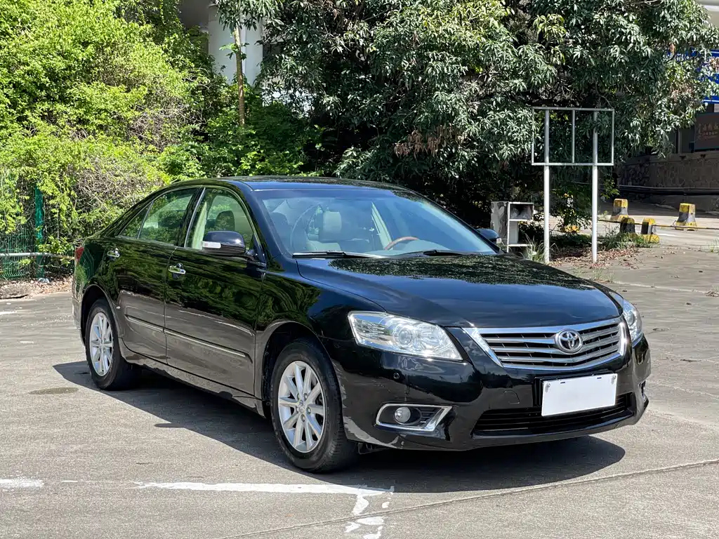 TOYOTA CAMRY 2011
