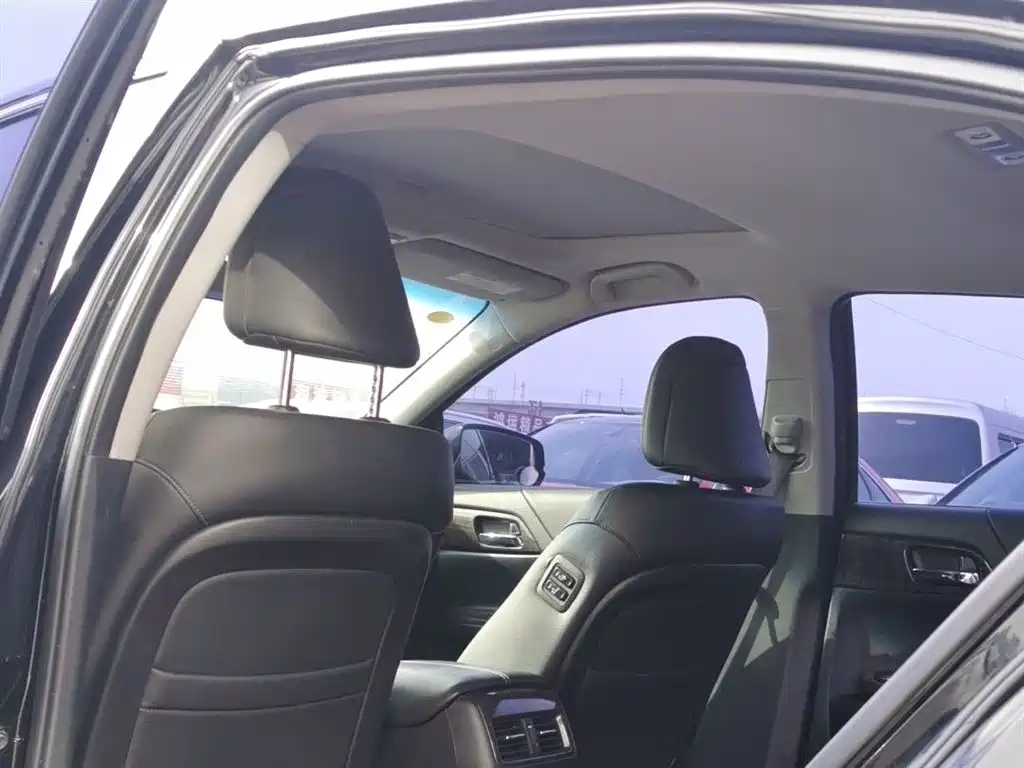 HONDA ACCORD 2015