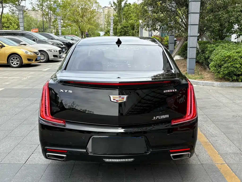 CADILLAC XTS 2018
