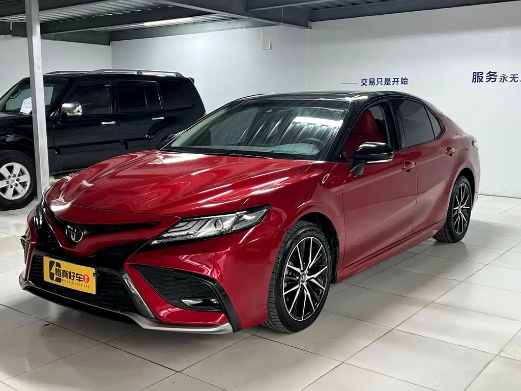 TOYOTA CAMRY 2021