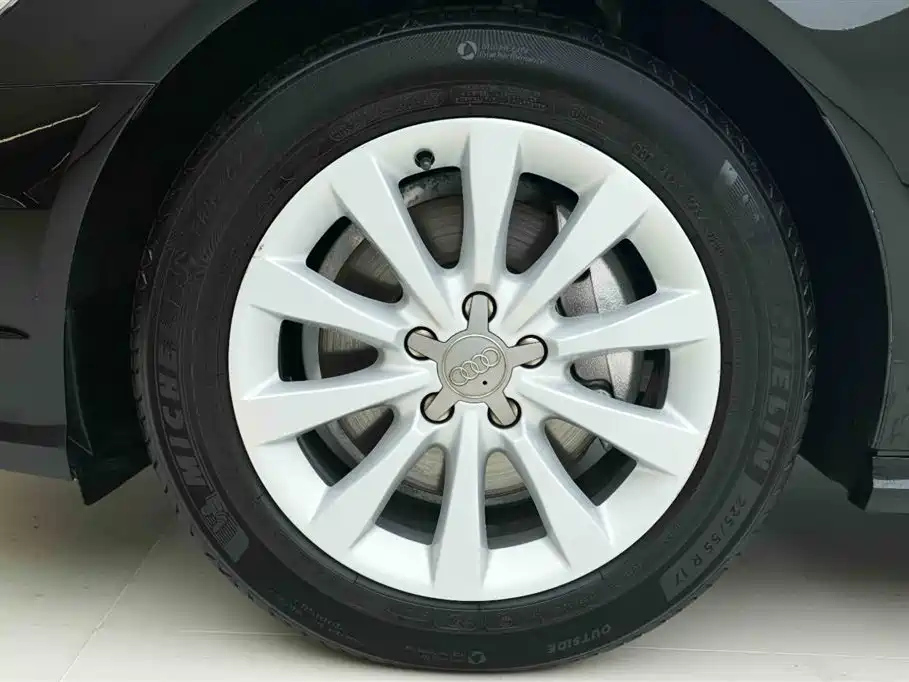 AUDI A6L 2016