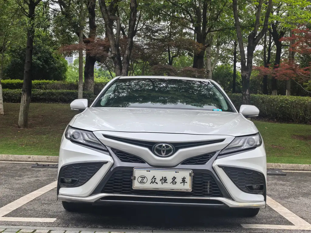 TOYOTA CAMRY 2021