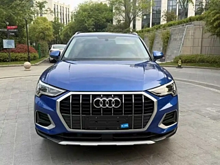AUDI Q3  2020