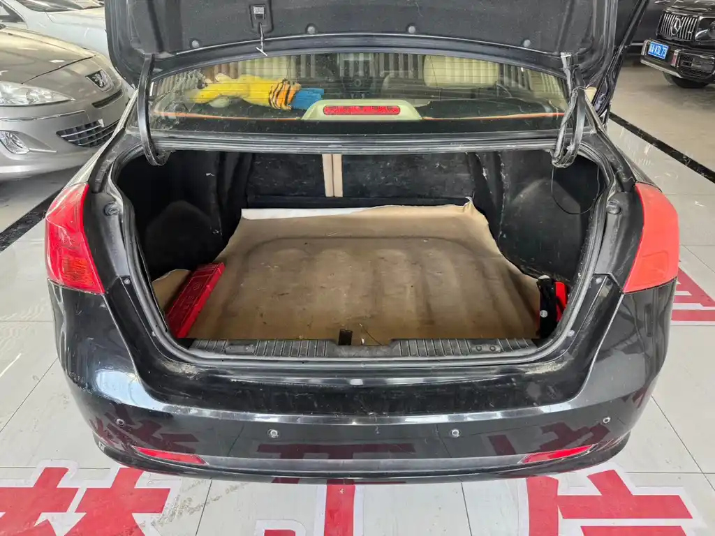 BUICK EXCELLE 2011