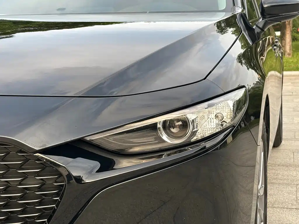 MAZDA 3 AXELA 2023
