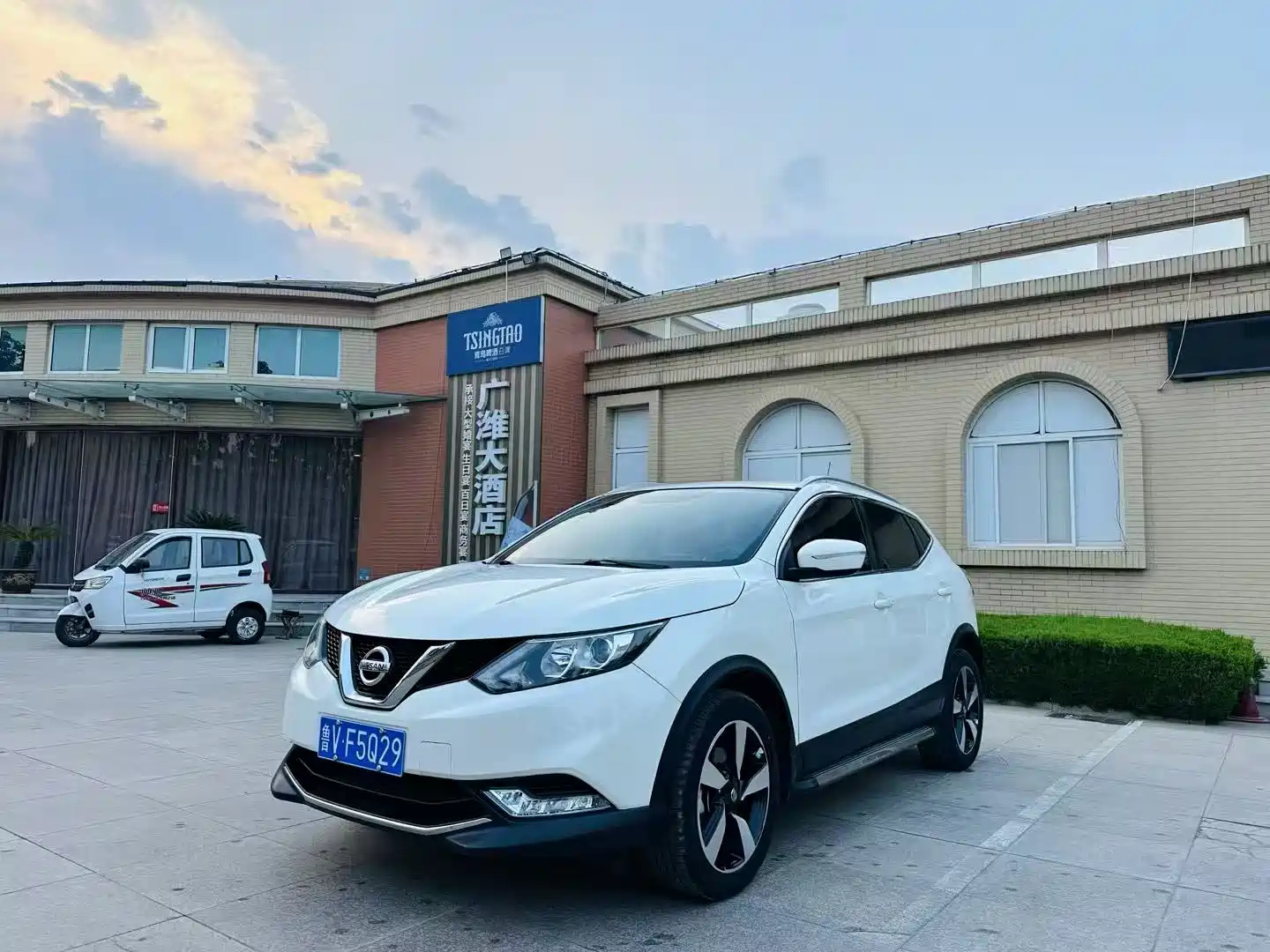 NISSAN QASHQAI