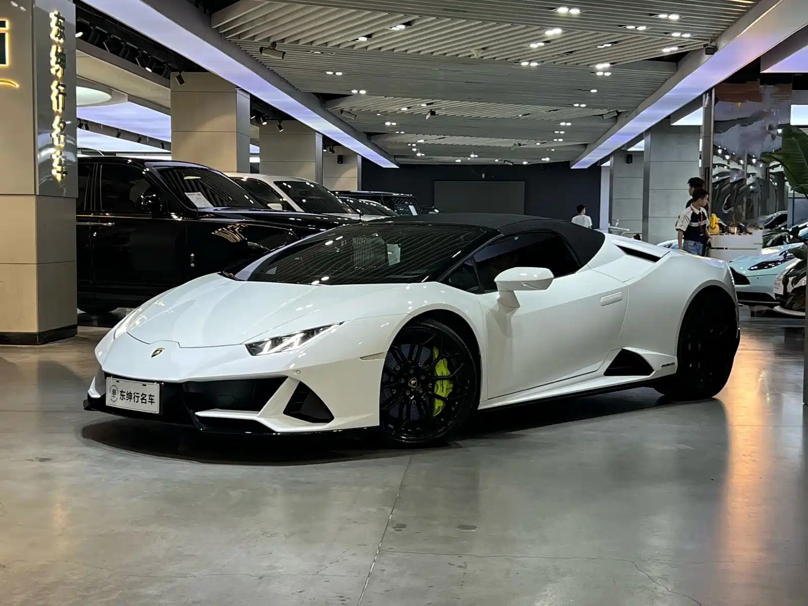 LAMBORGHINI HURACN