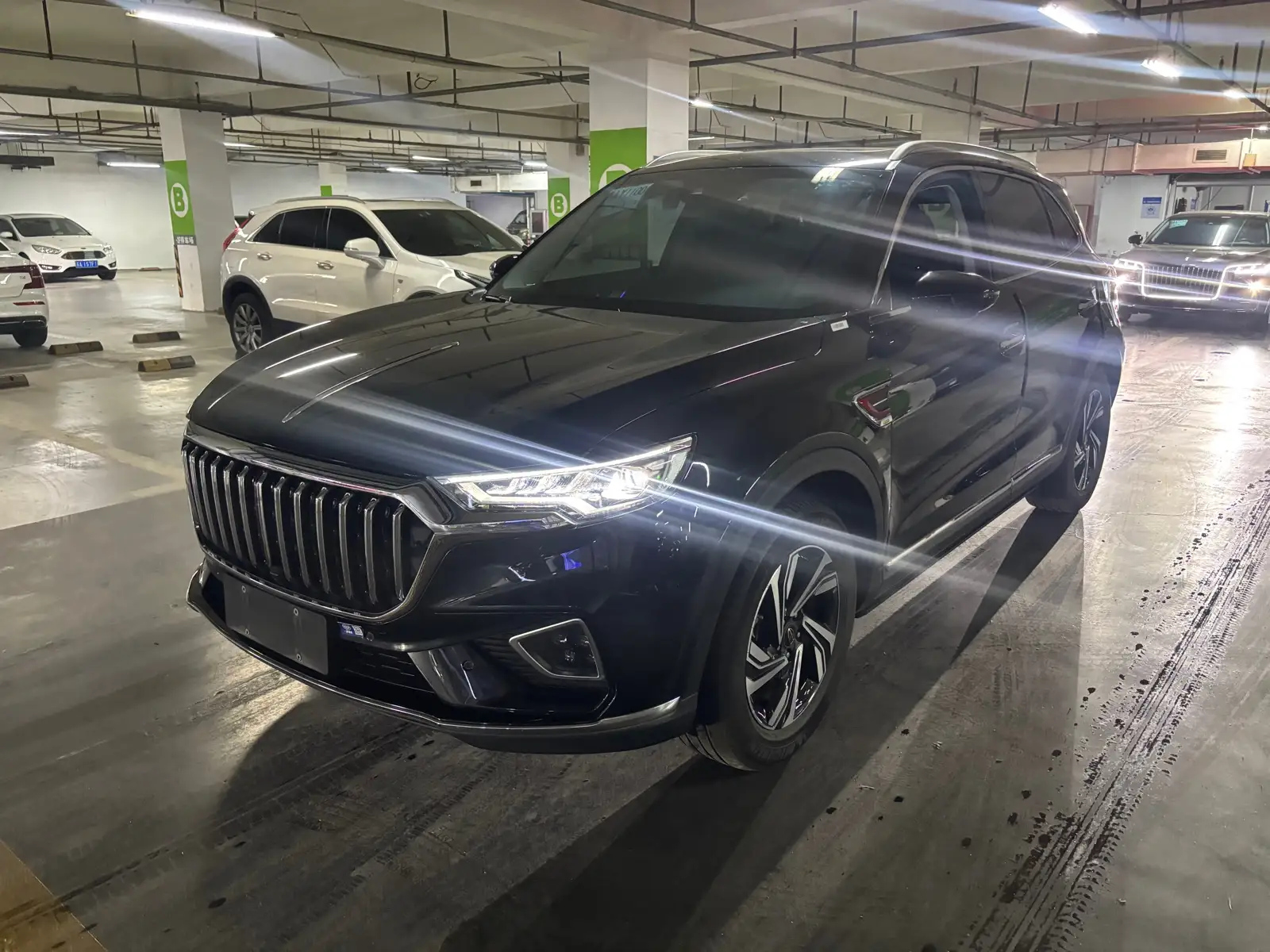 HONGQI HS5