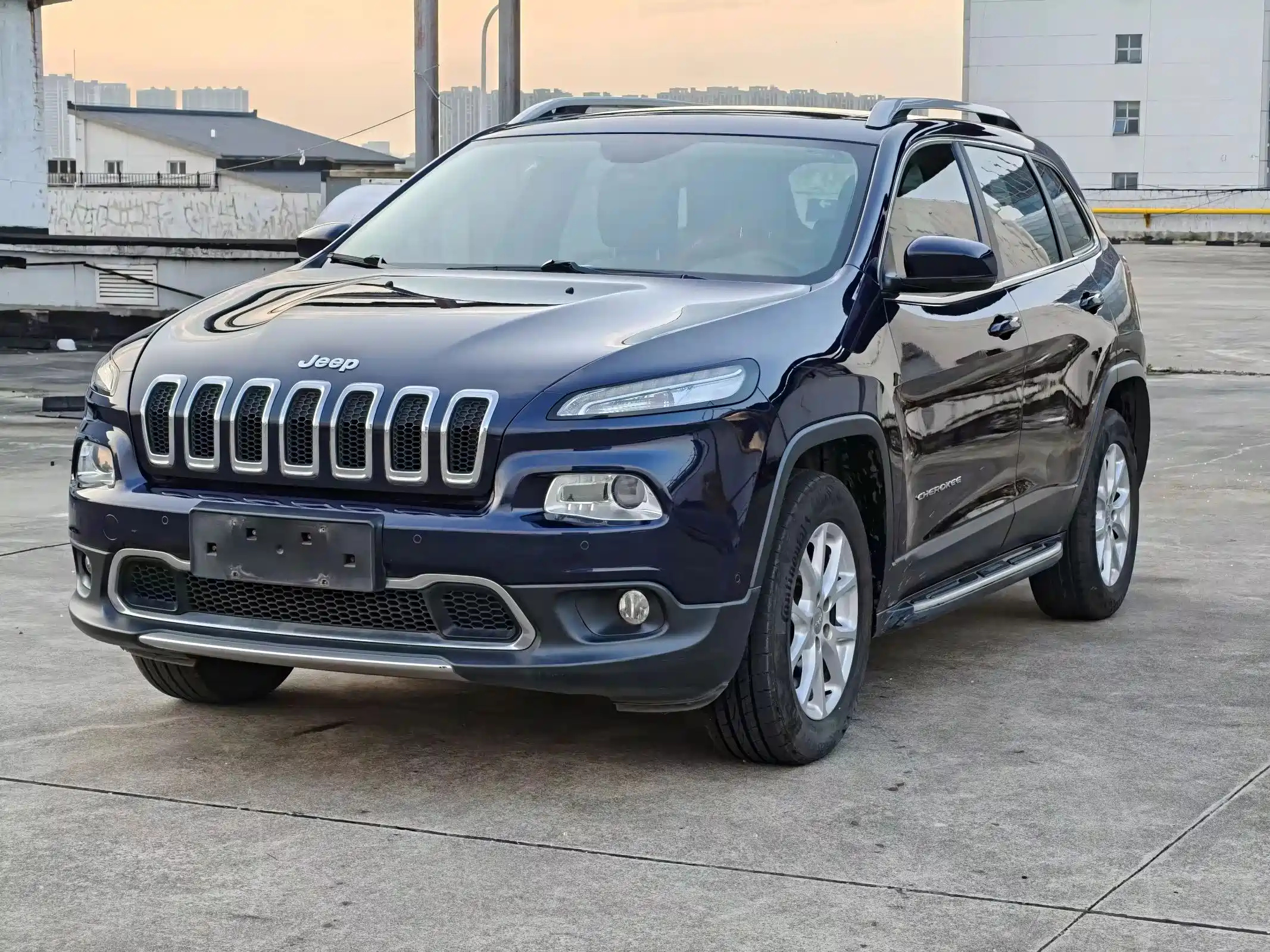 JEEP CHEROKEE
