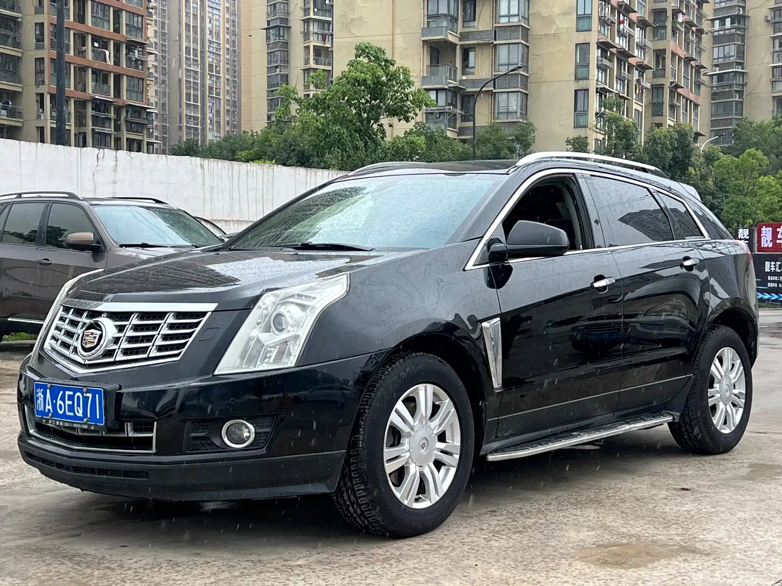CADILLAC SRX